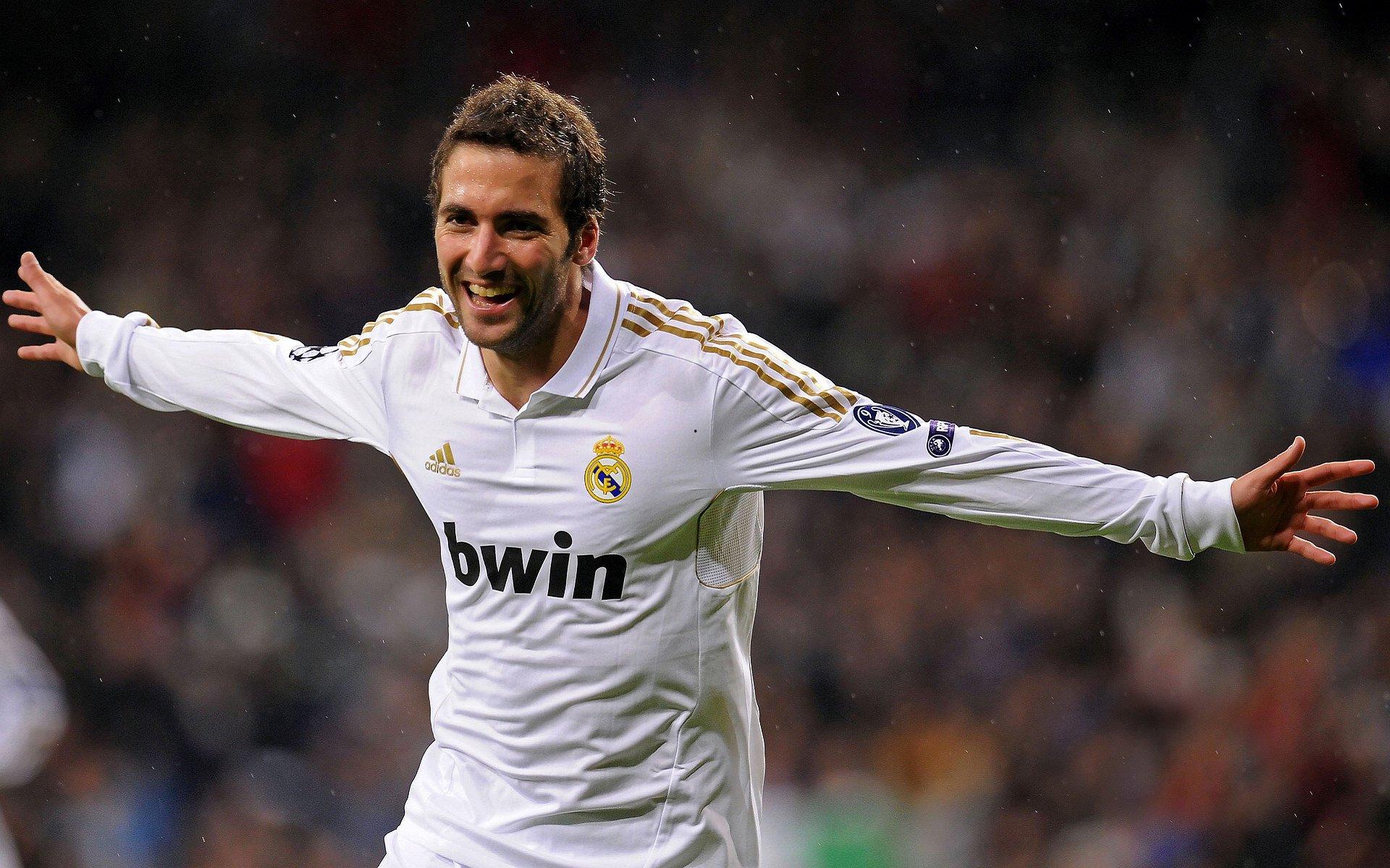 纽卡新王登基!吉马良斯梅开二度闪耀圣詹姆斯公园,一跃成队内射手王