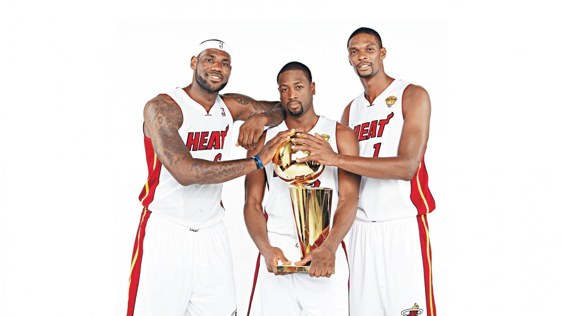 勇士荣耀背后的白衣天使,库里妹夫达米安·李的医护家族,以抗疫精神诠释赛场外的团队力量